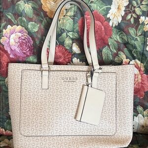 GUESS Cream Logo Pattern Tote